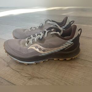 Saucony Women's Peregrine 11 Running Sneaker. Size 7